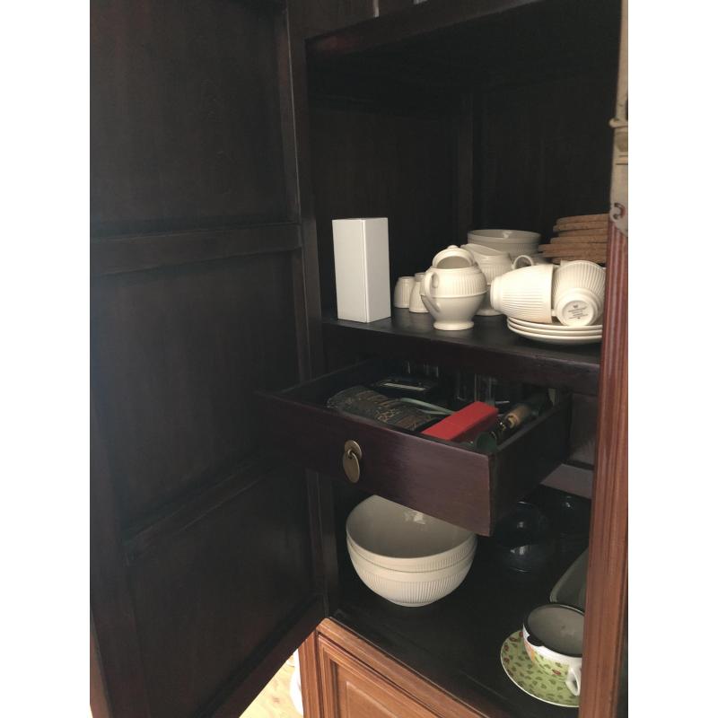 Antieke Chinese buffet/servies kast