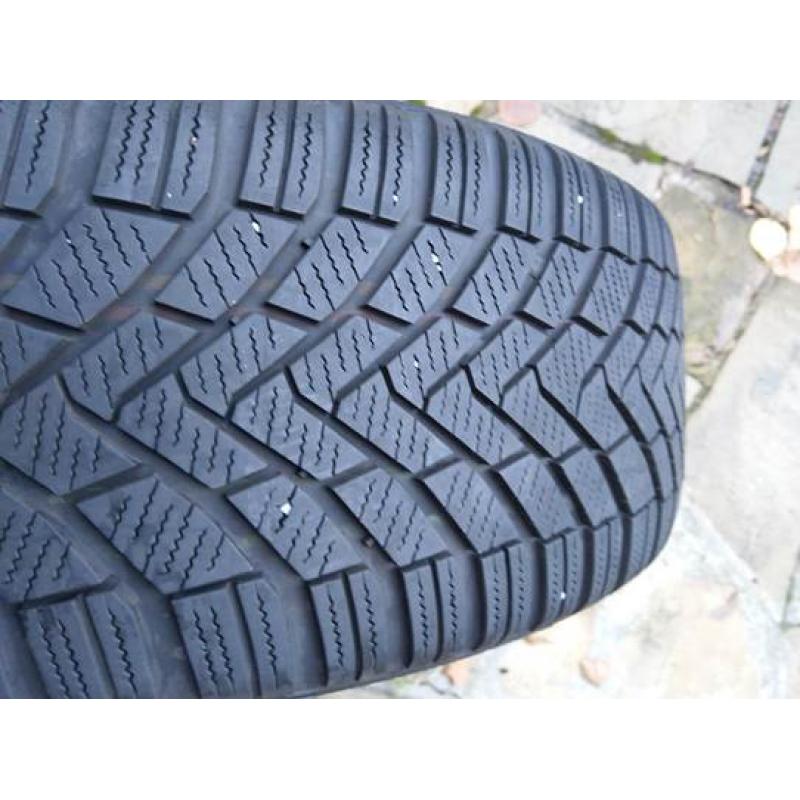 Originele Winterbanden op velg VOLVO 7J17H2 ET50