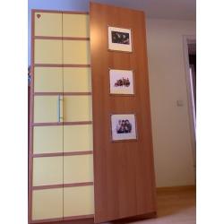 Mooie kinderkamer (hoogslaper met bureau) en kleerkast
