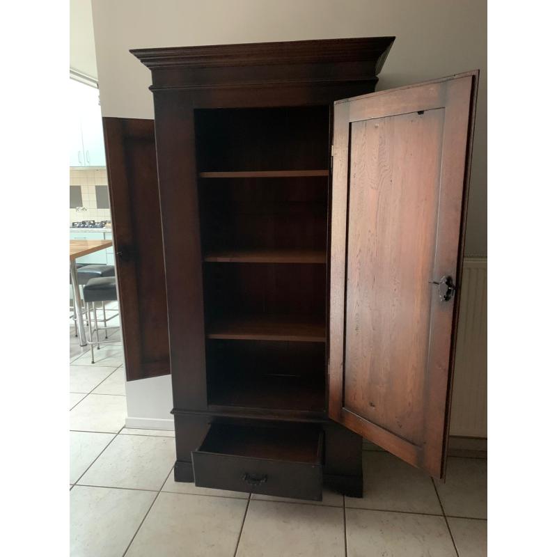 massief houten (jagers)(bar)kast