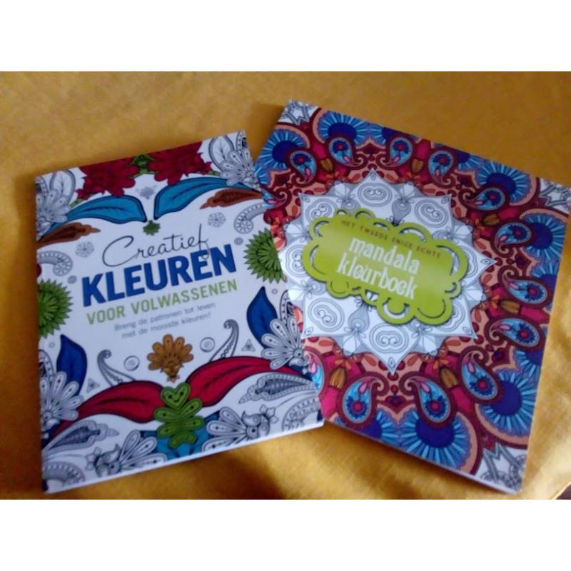 inkleurboeken, mandala's en andere