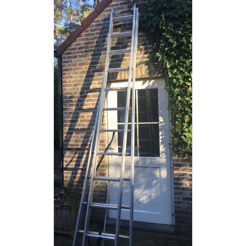 Zo goed als nieuw - ladder