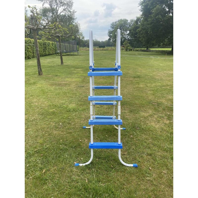 Zwembad Intex model : A15'x48'' met toebehoren
