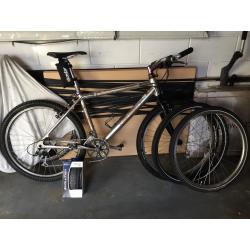 Mountainbike te koop aangeboden