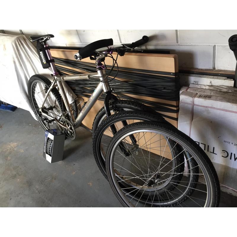 Mountainbike te koop aangeboden