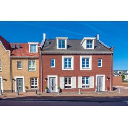 Tussenwoning in Hoef en Haag Midden Nederland nieuw dorp