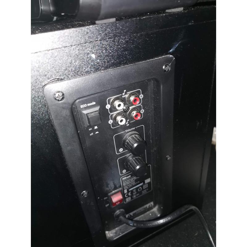 SPEAKER SET - GTX TRUST 628 luidspreker set 2.1 kanalen 120W