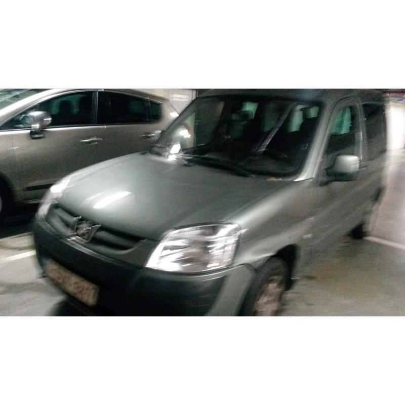 Peugeut Partner te koop