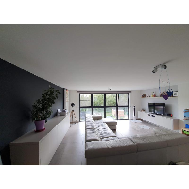 Groot huis met 5 slaapkamers.