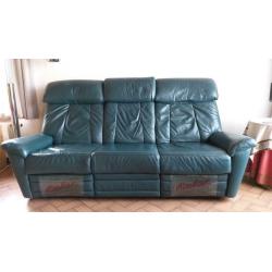 Leren salon petrol kleur met 2 relaxen, 3-zit en 2-zit