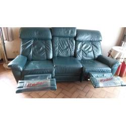 Leren salon petrol kleur met 2 relaxen, 3-zit en 2-zit