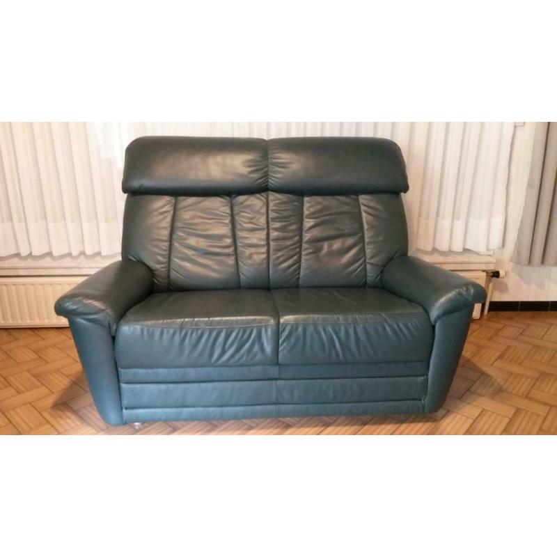 Leren salon petrol kleur met 2 relaxen, 3-zit en 2-zit