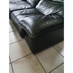 Volledig lederen salon en toebehoren  . weggeefprijs 695€