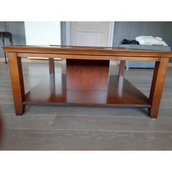 heel mooie eettafel in echt kersenhout (optie om eventueel samen te kopen met 6 stoelen, dressoir met of zonder marmer, buffettafel, salontafeltje)