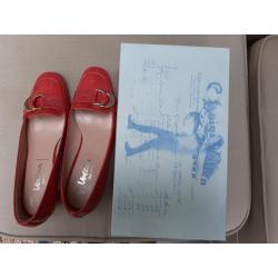 Voltan rode elegante schoen