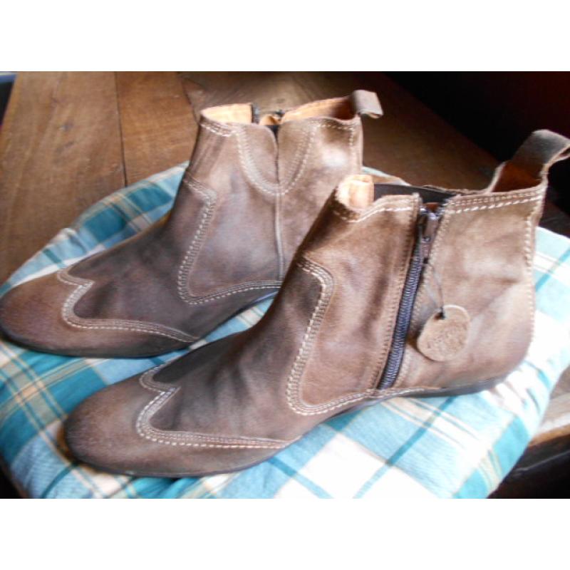 splinternieuwe lederen schoenen maruti