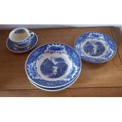 Servies Royal Spinx Maastricht Combridge Old England Petrus Regout