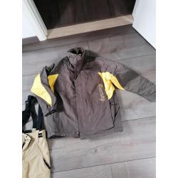 Skibroek en Skivest maat 152 / 12 jaar