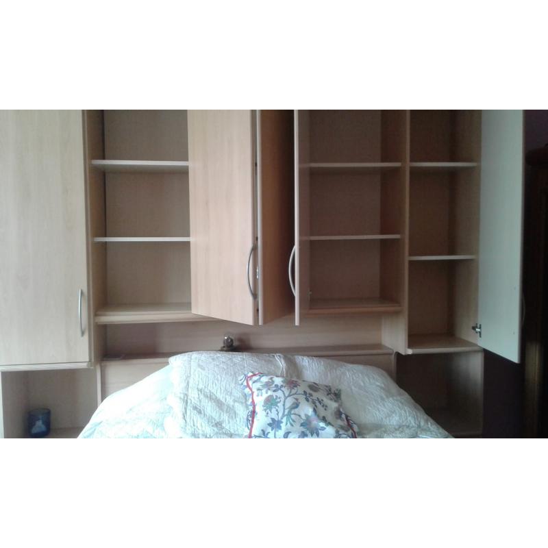 dubbel bed met kasten