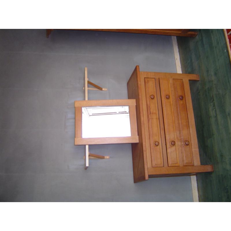 Slaapkamer - bed - kast  -  commode - kleerkast