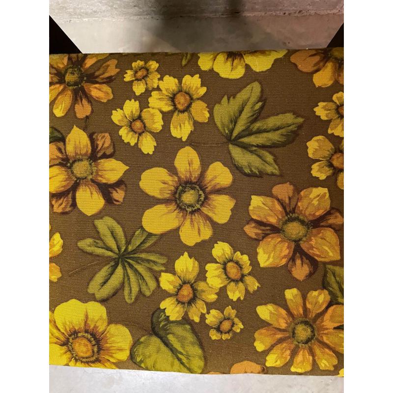 Vintage Seventies stoelen , 6 stuks leuk bloemenmotief
