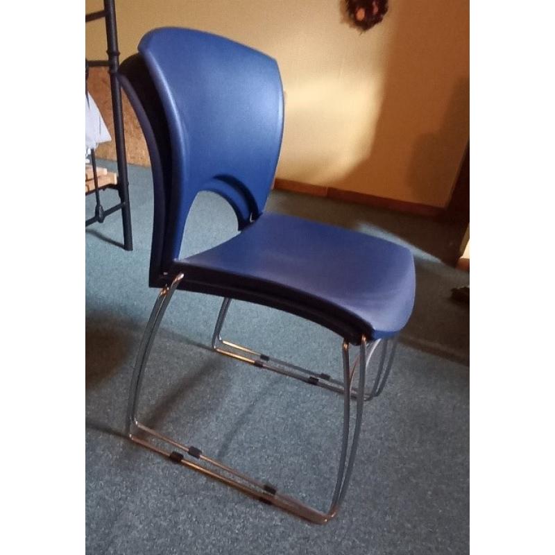 8 Design stoelen Espera in hout