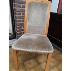 6 stoelen in goede staat