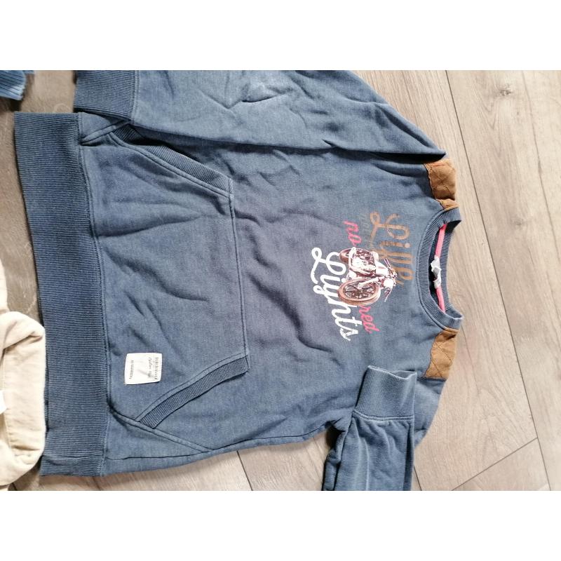 Pullover / sweater / poloshirt 12 jaar - 152