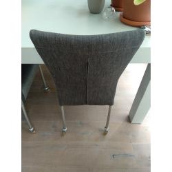 Eettafel met bank stoelen