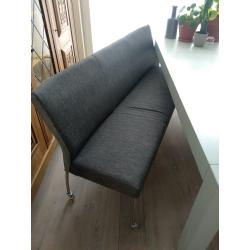 Eettafel met bank stoelen