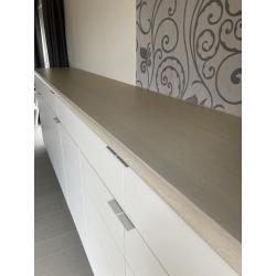 Moderne buffetkast in eik