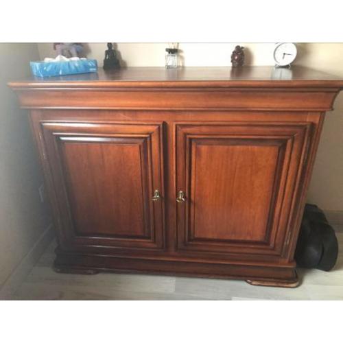 TV kast in replica kers