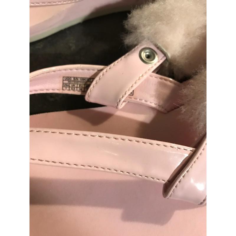 roze teenslippers UGG met bont