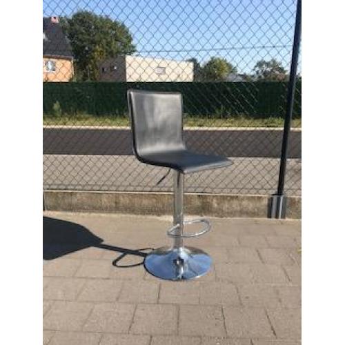2 Zwarte barkrukken