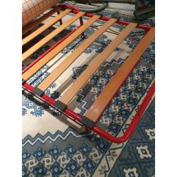 2 stevige  logeerbedden (vouwbedden)    spotprijs 35/st  69/lot