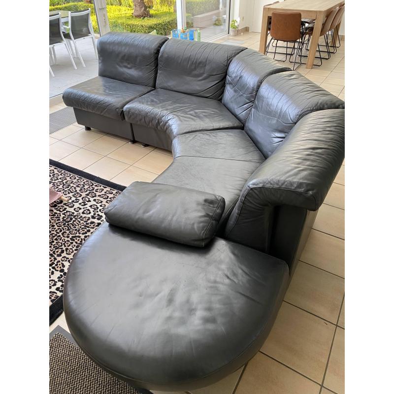 Grijze lederen hoeksalon te koop