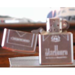 Aansteker Zippo met zéér fijn en mooi Marlboro logo voor collector